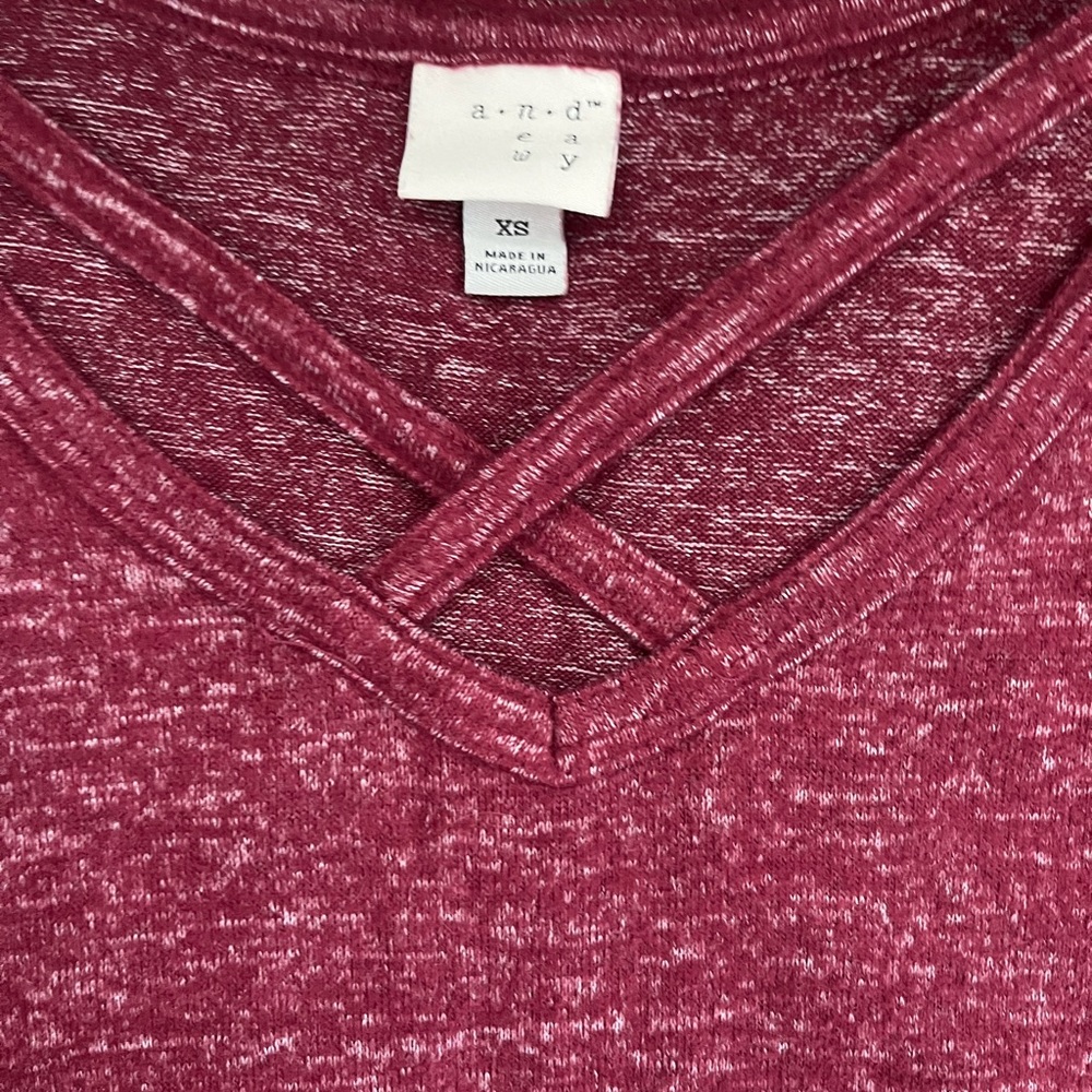 A NEW DAY Criss-Cross V Neckline Top | XS